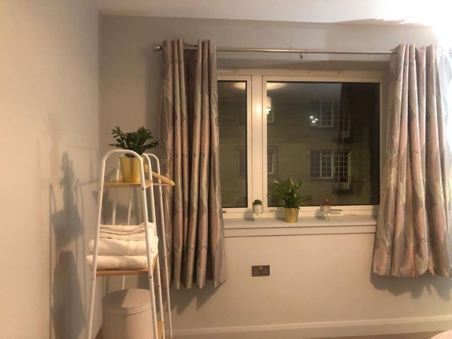 Royal Mile Famous Canongate Flat Единбург Екстериор снимка