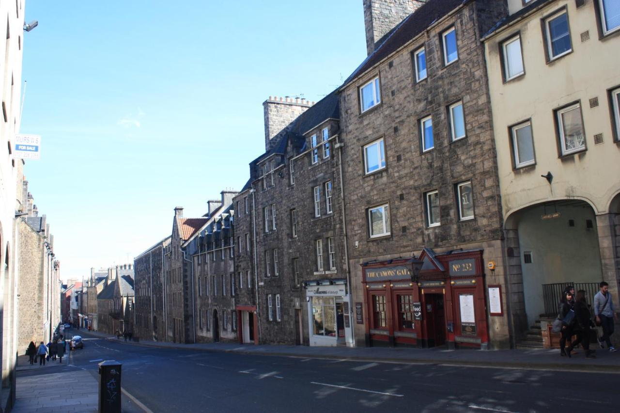 Royal Mile Famous Canongate Flat Единбург Екстериор снимка